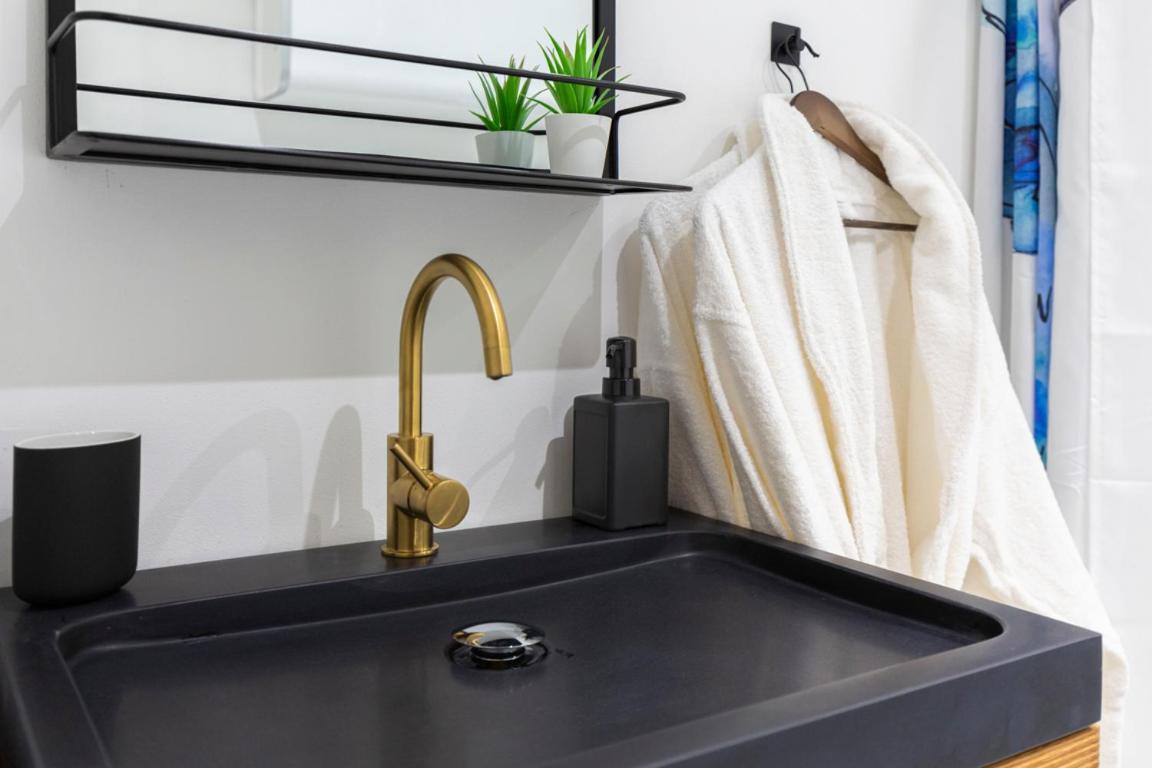 Apartament Dolce NÎMES CENTRE Zewnętrze zdjęcie
