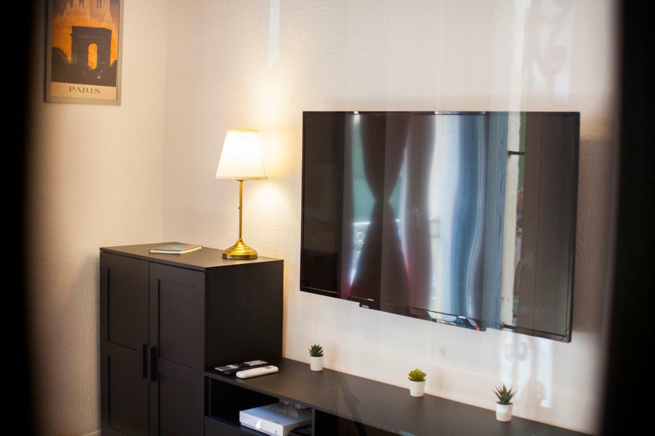 Apartament Dolce NÎMES CENTRE Zewnętrze zdjęcie