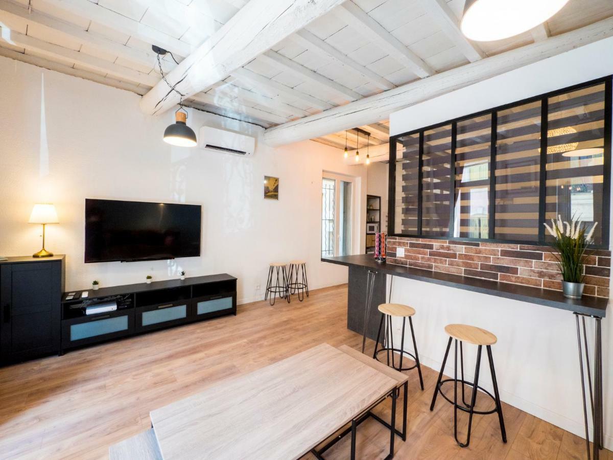 Apartament Dolce NÎMES CENTRE Zewnętrze zdjęcie